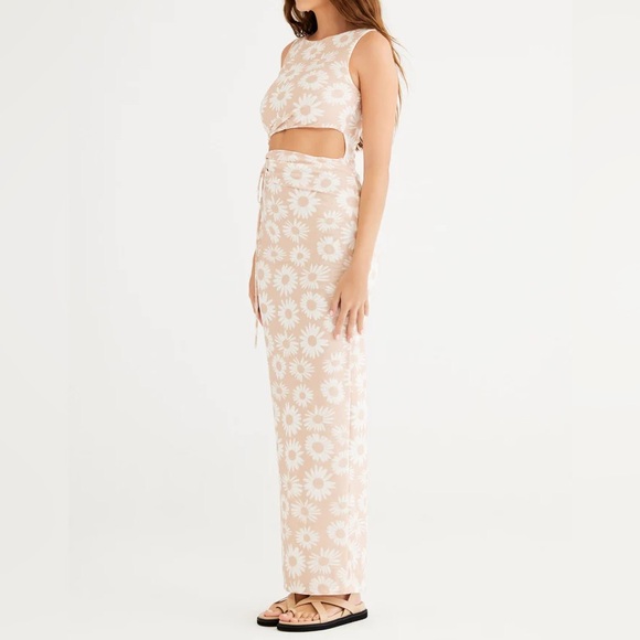 NWOT Rumer the Label Isla Cut Out Maxi Dress - Daisy Print - S - Picture 3 of 5